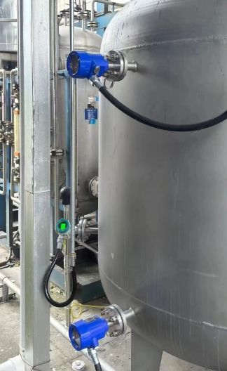 Interruptor de nivel de diapasón: Principio de funcionamiento, ventajas y aplicaciones industriales